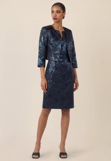 Короткий блейзер