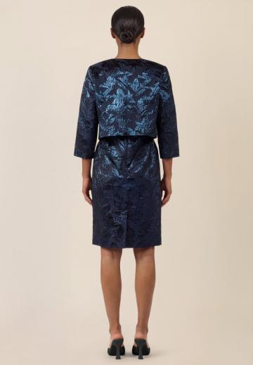 Короткий блейзер