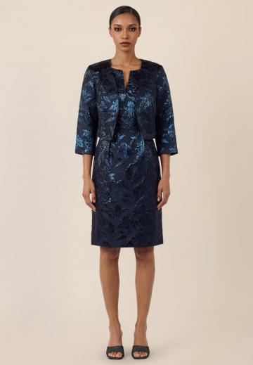 Короткий блейзер