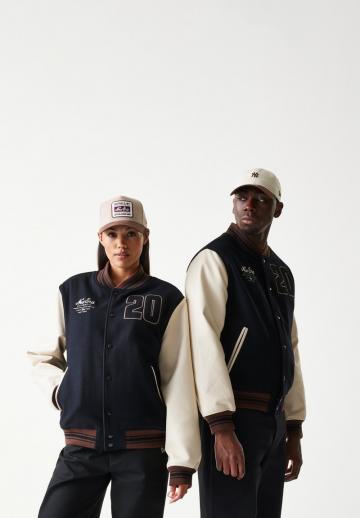 Куртка бомбер