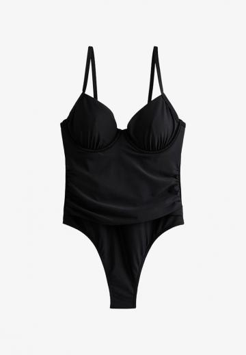 Слитный купальник