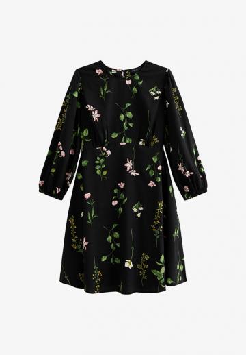 Короткое платье