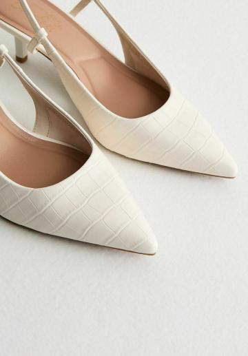 Туфли с ремешком