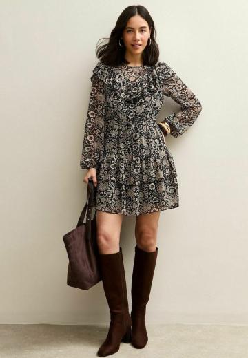 Короткое платье