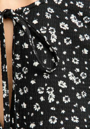 Короткое платье