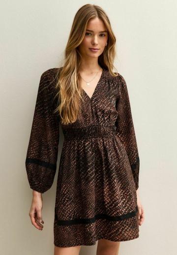 Короткое платье