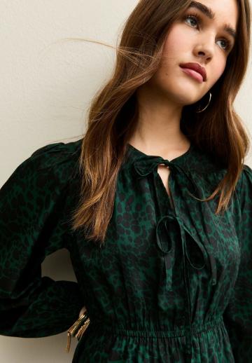 Короткое платье