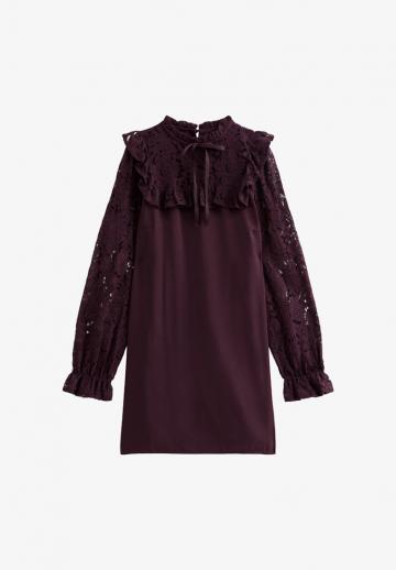 Короткое платье