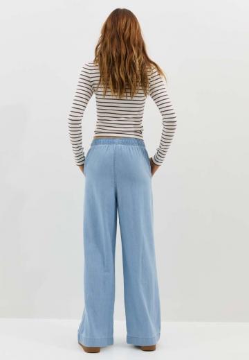 Свободные джинсы