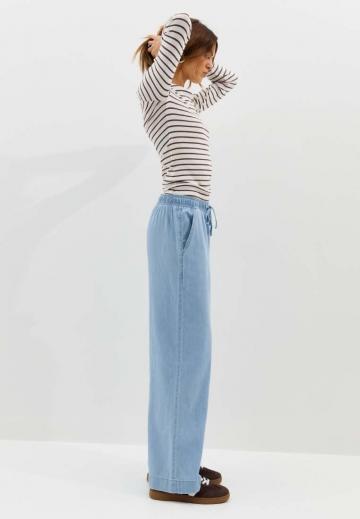 Свободные джинсы