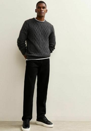 Прямые джинсы