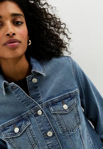 Джинсовая куртка