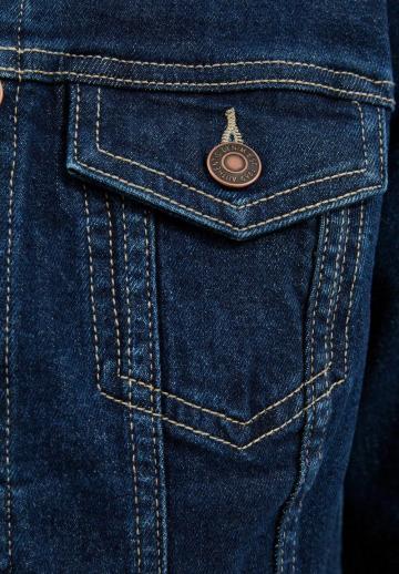 Джинсовая куртка