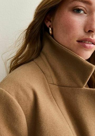 Шерстяное пальто