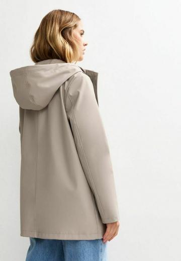 Короткое пальто