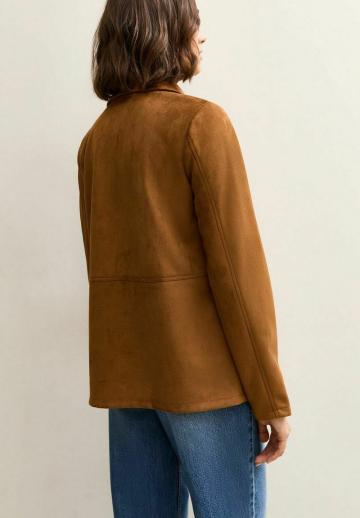 Короткое пальто