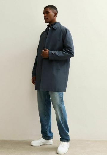 Короткое пальто