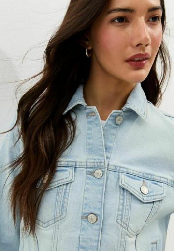 Джинсовая жилетка