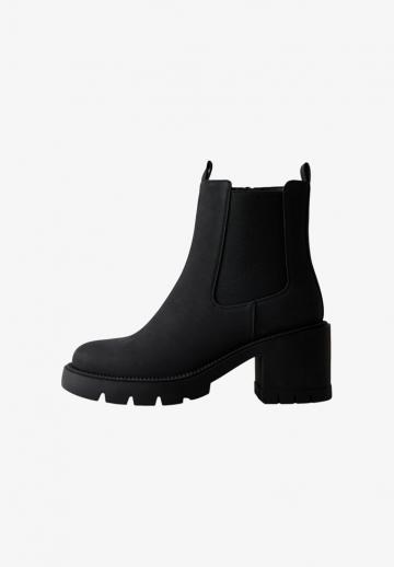 Полусапожки на платформе