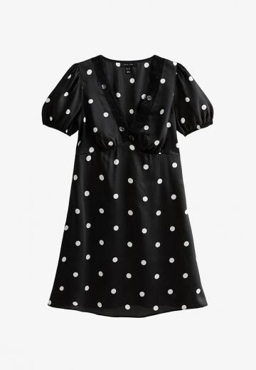 Короткое платье