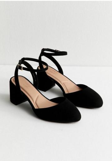 Туфли с ремешком