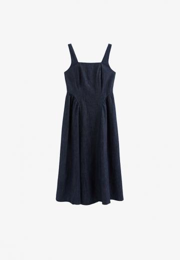 Джинсовый комбинезон