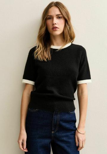 Пуловер с коротким рукавом