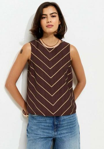 Блузка без рукавов