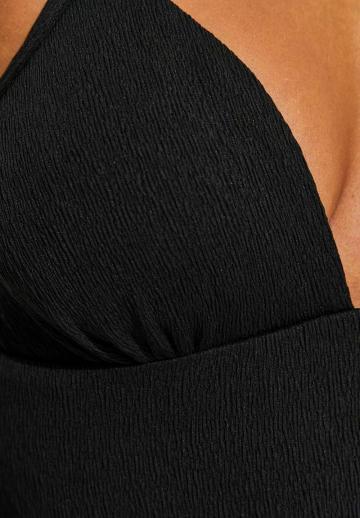 Слитный купальник