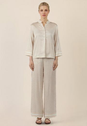 Атласная блузка