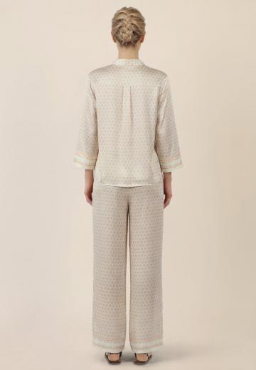 Атласная блузка