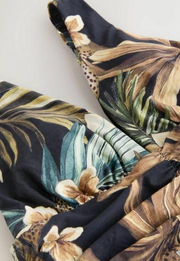 Слитный купальник