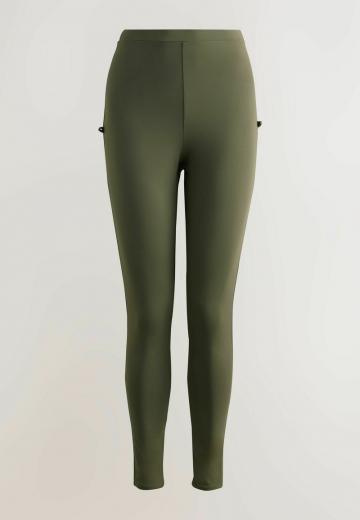 Слитный купальник