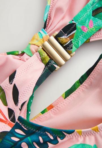 Слитный купальник