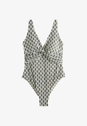 Слитный купальник