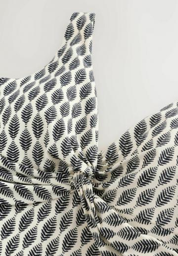 Слитный купальник