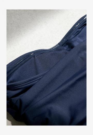 Слитный купальник