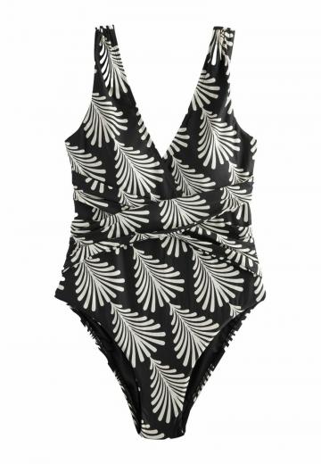 Слитный купальник