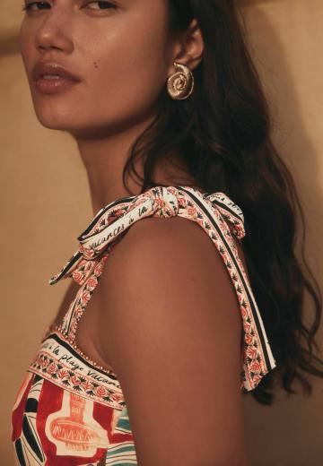 Слитный купальник