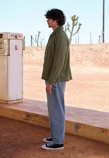 Прямые джинсы