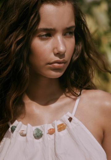 Топ на бретельках