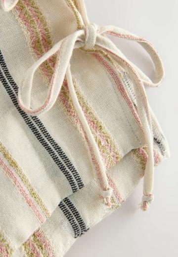 Блузка без рукавов