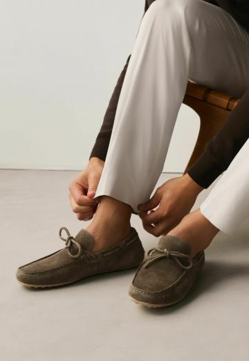 Ботинки на шнуровке