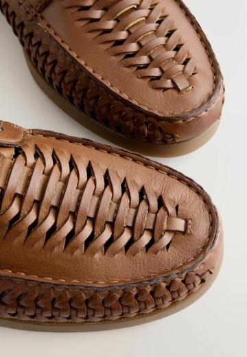 Ботинки на шнуровке