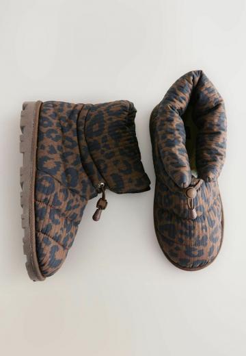 Ботинки на шнуровке