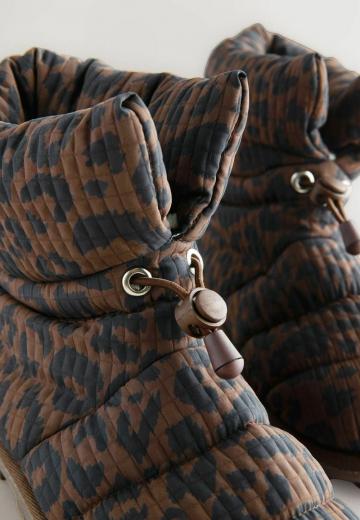 Ботинки на шнуровке