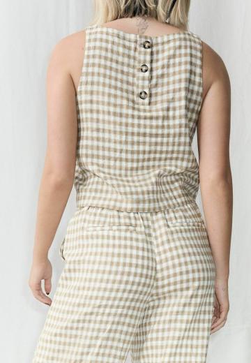 Блузка без рукавов