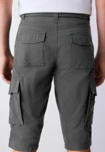 Брюки с накладными карманами