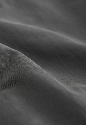 Брюки с накладными карманами