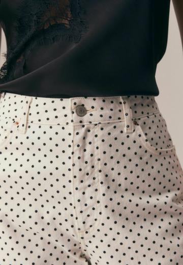 Прямые джинсы